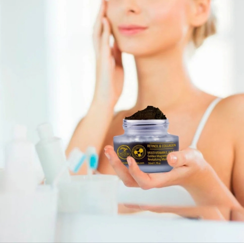 NIB-Multi-Vitamin E, A & C Golden Magnetic Mud Revitalizing Mask - Picture 6 of 9